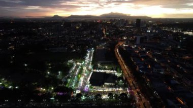 Kuching, Malezya - 1 Ağustos 2022: Geleneksel Kuching Festivali Sokak Fuarı