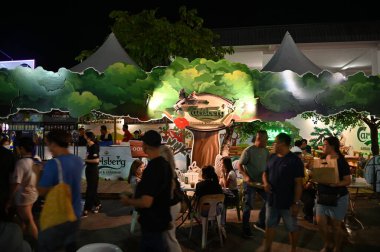 Kuching, Malezya - 1 Ağustos 2022: Geleneksel Kuching Festivali Sokak Fuarı