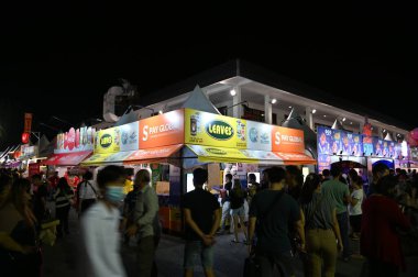 Kuching, Malezya - 1 Ağustos 2022: Geleneksel Kuching Festivali Sokak Fuarı