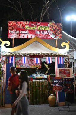 Kuching, Malezya - 1 Ağustos 2022: Geleneksel Kuching Festivali Sokak Fuarı