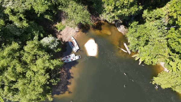 Milford Ses ve Kuşkulu Ses 'in Dağları ve Fiyortları, Yeni Zelanda. Bengoh Vadisi, Sarawak.