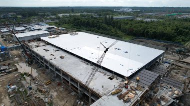 Kuching, Sarawak Malaysia - 12 Eylül 2022: Tüm büyük elektronik, güneş ve yarı iletken santrallerinin bulunduğu Samajaya Işık Sanayi Bölgesi