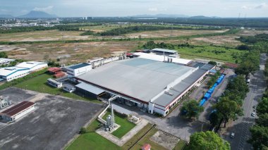 Kuching, Sarawak Malaysia - 12 Eylül 2022: Tüm büyük elektronik, güneş ve yarı iletken santrallerinin bulunduğu Samajaya Işık Sanayi Bölgesi