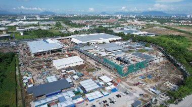 Kuching, Sarawak Malaysia - 12 Eylül 2022: Tüm büyük elektronik, güneş ve yarı iletken santrallerinin bulunduğu Samajaya Işık Sanayi Bölgesi