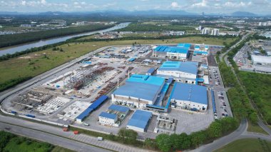 Kuching, Sarawak Malaysia - 12 Eylül 2022: Tüm büyük elektronik, güneş ve yarı iletken santrallerinin bulunduğu Samajaya Işık Sanayi Bölgesi