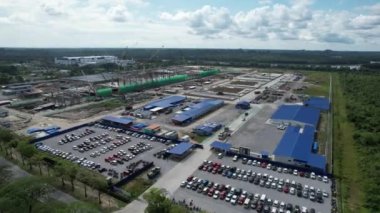 Kuching, Sarawak Malaysia - 12 Eylül 2022: Tüm büyük elektronik, güneş ve yarı iletken santrallerinin bulunduğu Samajaya Işık Sanayi Bölgesi