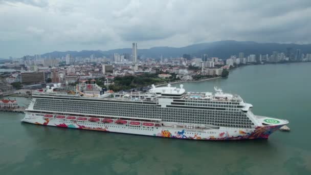 Georgetown Malaysia September 2022 Swettenham Cruise Ship Terminal Med Några — Stockvideo