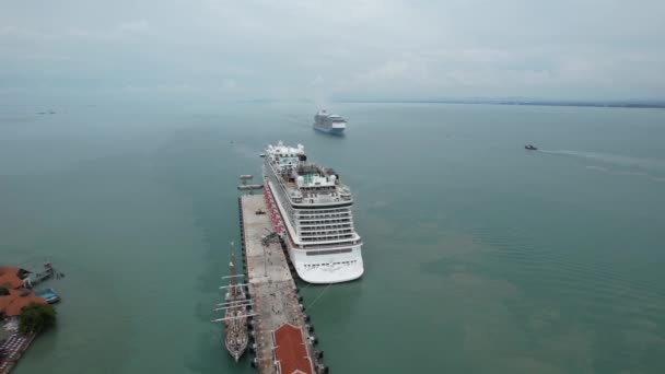 Georgetown Malaysia September 2022 Swettenham Cruise Ship Terminal Some Cruise — Stock Video