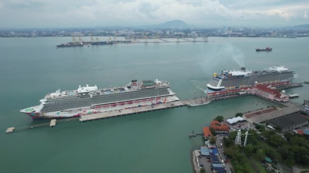 Georgetown Malaysia September 2022 Swettenham Cruise Ship Terminal Med Några — Stockvideo