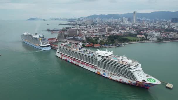 Georgetown Malaysia September 2022 Swettenham Cruise Ship Terminal Med Några — Stockvideo