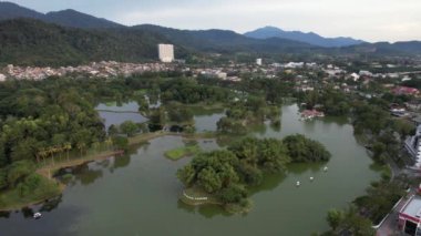 Taiping, Malezya - 24 Eylül 2022: Landmark Binaları ve Taiping Turistleri