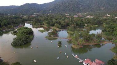 Taiping, Malezya - 24 Eylül 2022: Landmark Binaları ve Taiping Turistleri