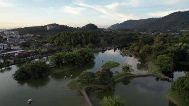 Taiping, Malezya - 24 Eylül 2022: Landmark Binaları ve Taiping Turistleri