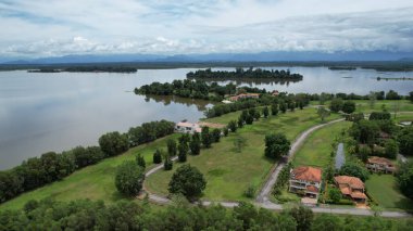 Taiping, Malezya - 24 Eylül 2022: Bukit Merah Laketown Taort