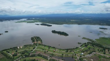 Taiping, Malezya - 24 Eylül 2022: Bukit Merah Laketown Taort