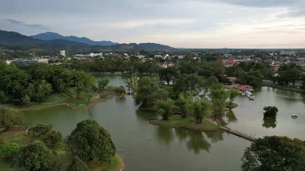 Taiping, Malezya - 24 Eylül 2022: Landmark Binaları ve Taiping Turistleri