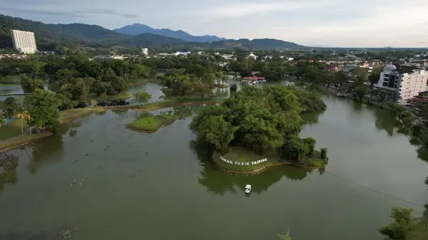 Taiping, Malezya - 24 Eylül 2022: Landmark Binaları ve Taiping Turistleri