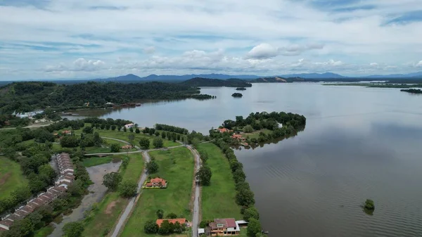 Taiping, Malezya - 24 Eylül 2022: Bukit Merah Laketown Taort