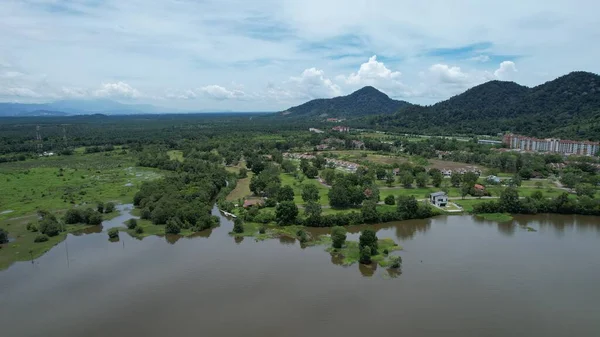 Taiping, Malezya - 24 Eylül 2022: Bukit Merah Laketown Taort