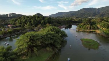 Taiping, Malezya - 24 Eylül 2022: Landmark Binaları ve Taiping Turistleri