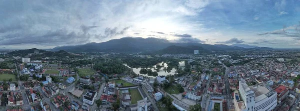 Ipoh, Malezya - 24 Eylül 2022: İpoh 'un Tarihi Binaları ve Turist Çekimleri