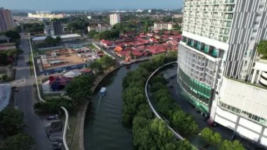 Malacca, Malezya - 16 Ekim 2022: Malacca Nehri Gezisi Hava Görüntüsü