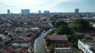 Malacca, Malezya - 16 Ekim 2022: Malacca Nehri Gezisi Hava Görüntüsü