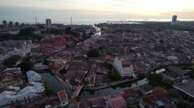 Malacca, Malezya - 16 Ekim 2022: Malacca Nehri Gezisi Hava Görüntüsü