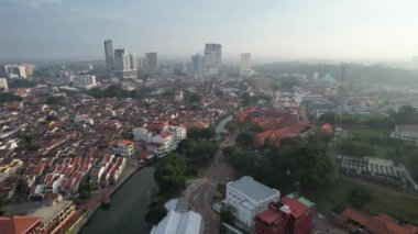 Malacca, Malezya - 16 Ekim 2022: Malacca Nehri Gezisi Hava Görüntüsü