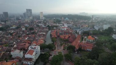 Malacca, Malezya - 16 Ekim 2022: Malacca Nehri Gezisi Hava Görüntüsü