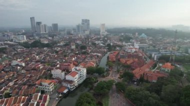 Malacca, Malezya - 16 Ekim 2022: Malacca Nehri Gezisi Hava Görüntüsü