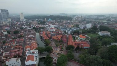 Malacca, Malezya - 16 Ekim 2022: Malacca Nehri Gezisi Hava Görüntüsü