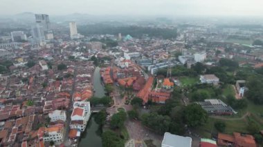 Malacca, Malezya - 16 Ekim 2022: Malacca Nehri Gezisi Hava Görüntüsü