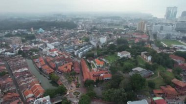 Malacca, Malezya - 16 Ekim 2022: Malacca Nehri Gezisi Hava Görüntüsü