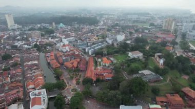 Malacca, Malezya - 16 Ekim 2022: Malacca Nehri Gezisi Hava Görüntüsü