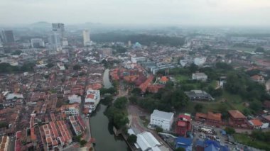 Malacca, Malezya - 16 Ekim 2022: Malacca Nehri Gezisi Hava Görüntüsü