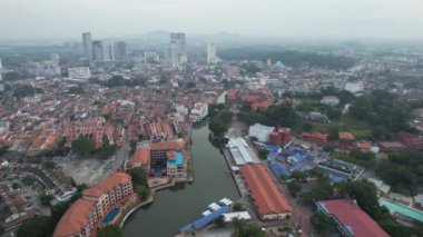 Malacca, Malezya - 16 Ekim 2022: Malacca Nehri Gezisi Hava Görüntüsü