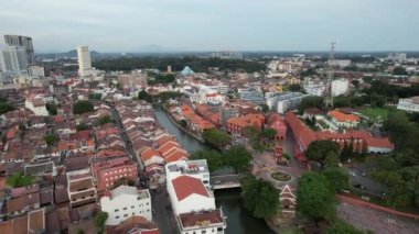 Malacca, Malezya - 16 Ekim 2022: Malacca Nehri Gezisi Hava Görüntüsü