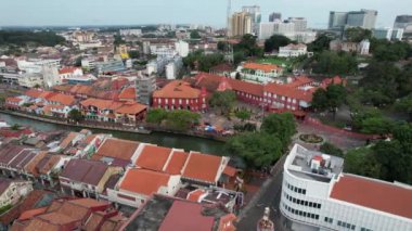 Malacca, Malezya - 16 Ekim 2022: Malacca Nehri Gezisi Hava Görüntüsü