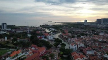 Malacca, Malezya - 16 Ekim 2022: Malacca Nehri Gezisi Hava Görüntüsü