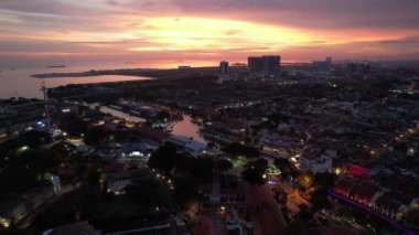 Malacca, Malezya - 16 Ekim 2022: Malacca Nehri Gezisi Hava Görüntüsü