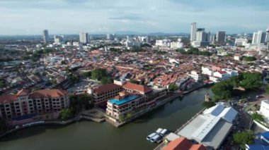 Malacca, Malezya - 16 Ekim 2022: Malacca Nehri Gezisi Hava Görüntüsü