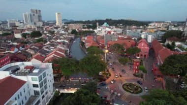 Malacca, Malezya - 16 Ekim 2022: Malacca Nehri Gezisi Hava Görüntüsü