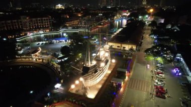 Malacca, Malezya - 16 Ekim 2022: Malacca Nehri Gezisi Hava Görüntüsü