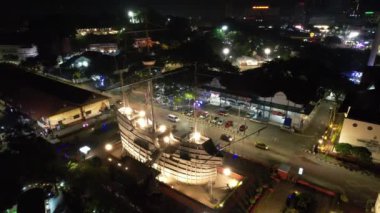 Malacca, Malezya - 16 Ekim 2022: Malacca Nehri Gezisi Hava Görüntüsü