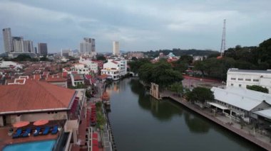 Malacca, Malezya - 16 Ekim 2022: Malacca Nehri Gezisi Hava Görüntüsü