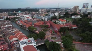 Malacca, Malezya - 16 Ekim 2022: Malacca Nehri Gezisi Hava Görüntüsü