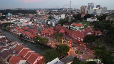 Malacca, Malezya - 16 Ekim 2022: Malacca Nehri Gezisi Hava Görüntüsü