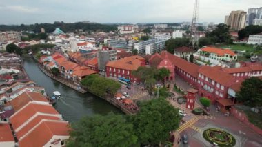 Malacca, Malezya - 16 Ekim 2022: Malacca Nehri Gezisi Hava Görüntüsü