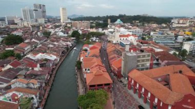 Malacca, Malezya - 16 Ekim 2022: Malacca Nehri Gezisi Hava Görüntüsü